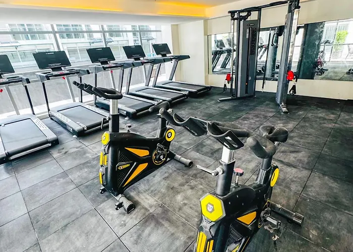 アパート Spacious Elegant Near Of Dreams, Airport, Moa, Okada, Ayala Malls, And Solaire Casino With Free 5 Pool Access マニラ市