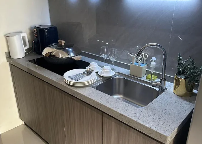 アパート Spacious Elegant Near Of Dreams, Airport, Moa, Okada, Ayala Malls, And Solaire Casino With Free 5 Pool Access